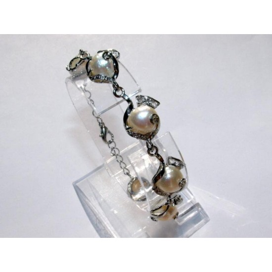 Tenyésztett gyöngy karkötő Tenyésztett gyöngy karkötő