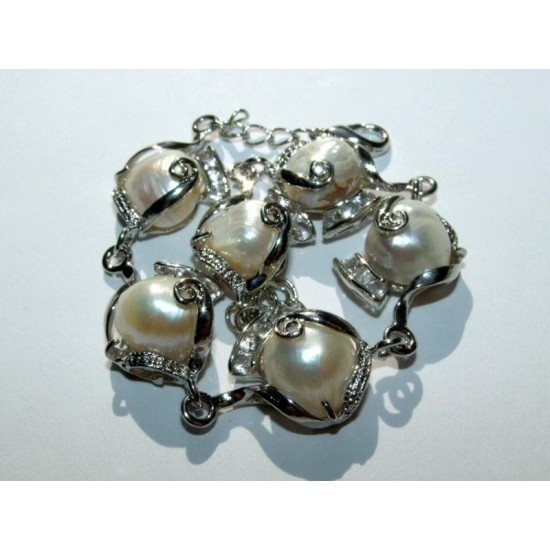 Tenyésztett gyöngy karkötő Tenyésztett gyöngy karkötő