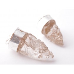 	Spirituális energiákkal bíró, az újrakezdést segítő füstkvarc medál	