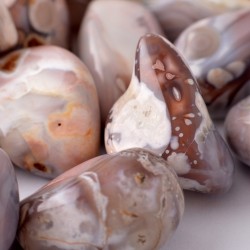 	Problémamegoldást segítő Botswana achát marokkő barnás-szürkés árnyalattal, sávos rajzolattal	