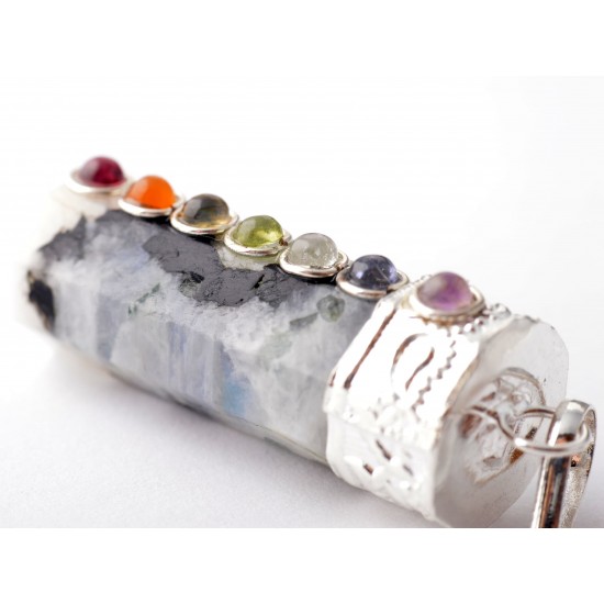 Ametiszt-citrin-gránát-holdkő-iolit-karneol-peridot medál