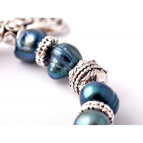 Tenyésztett gyöngy karkötő Tenyésztett gyöngy karkötő