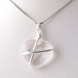 Gyulladáscsökkentő, fájdalmat oldó, immunerősítő hegyikristály medál Gyulladáscsökkentő, fájdalmat oldó, immunerősítő hegyikristály medál