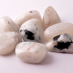 	Termékenységfokozó, nőiességet erősítő, menstruációs panaszokat enyhítő holdkő marokkő	