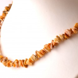 Kiegyensúlyozó, harmonizáló, sárgás árnyalatú, chips ásványból fűzött Botswana achát nyaklánc 	 	Kiegyensúlyozó, harmonizáló, sárgás árnyalatú, chips ásványból fűzött Botswana achát nyaklánc