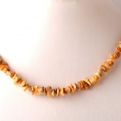 Kiegyensúlyozó, harmonizáló, sárgás árnyalatú, chips ásványból fűzött Botswana achát nyaklánc 	 	Kiegyensúlyozó, harmonizáló, sárgás árnyalatú, chips ásványból fűzött Botswana achát nyaklánc