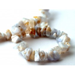 	Nyugalmat teremtő, feszültségoldó, agyi funkciókat serkentő kalcedon nyaklánc	