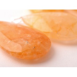 	Harmonizáló, energizáló, egyensúlyt hozó aranykvarc medál csepp formára csiszolva	