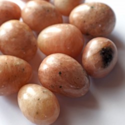 Kalcit ásvány tojás - Kalciumfelszívódást segítő, bőrszépítő, stresszoldó  Kalcit ásvány tojás - Kalciumfelszívódást segítő, bőrszépítő, stresszoldó