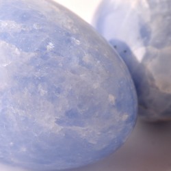 	Bőrproblémákon segítő, immunerősítő, önbizalomnövelő kalcit ásvány tojás	