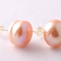 Tenyésztett gyöngy fülbevaló Tenyésztett gyöngy fülbevaló