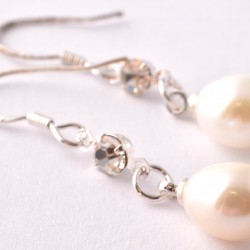 Tenyésztett gyöngy fülbevaló Tenyésztett gyöngy fülbevaló