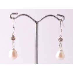 Tenyésztett gyöngy fülbevaló